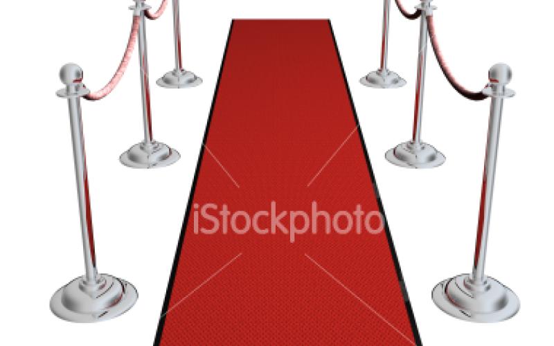 ما قصة السجادة الحمراء؟!!