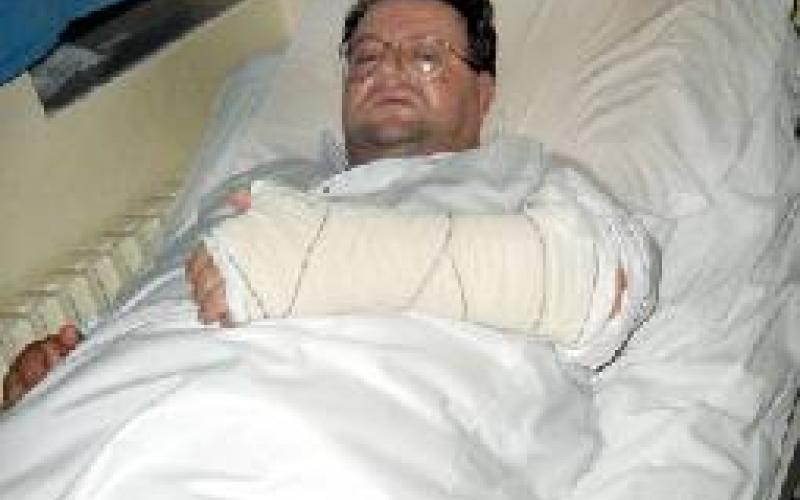 نائب سابق يتعرض للضرب يإربد والشرطة تلقي القبض على الفاعلين