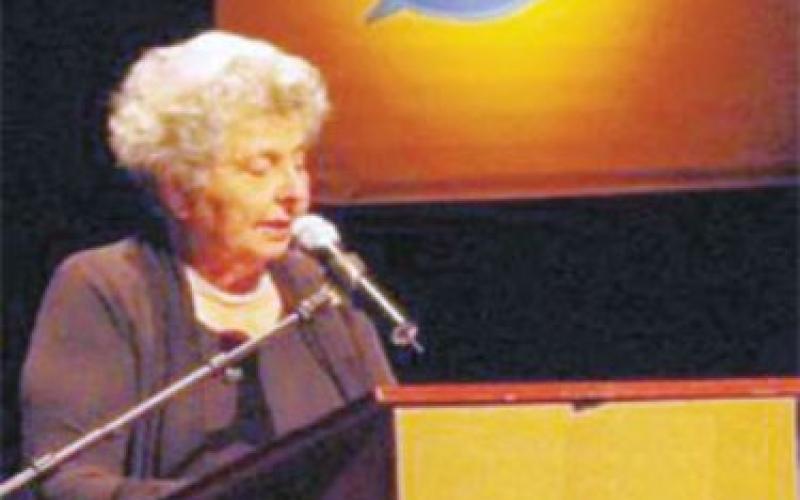 احتفاء بالفنانة ترزي في الرواد