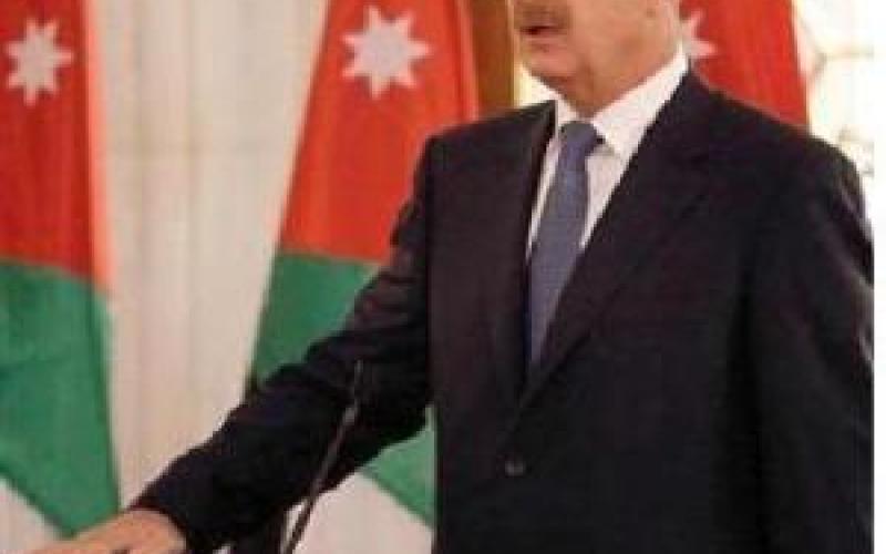 على خلفية اعتصام سابق..وزير العمل يوبخ عددا من مزارعي وادي الأردن في مكتبه