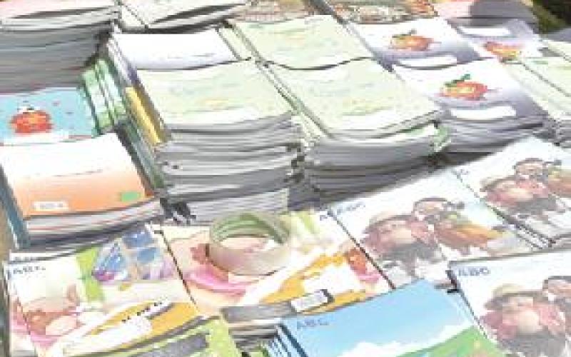 حماية المستهلك تطالب بضبط اسعار القرطاسية 