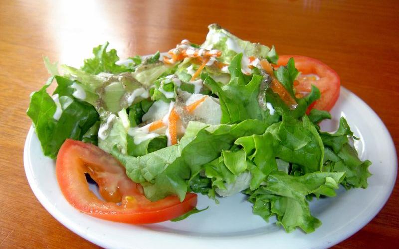 صحن السلطة يكلف الاردنيين 4 دنانير!..فيديو