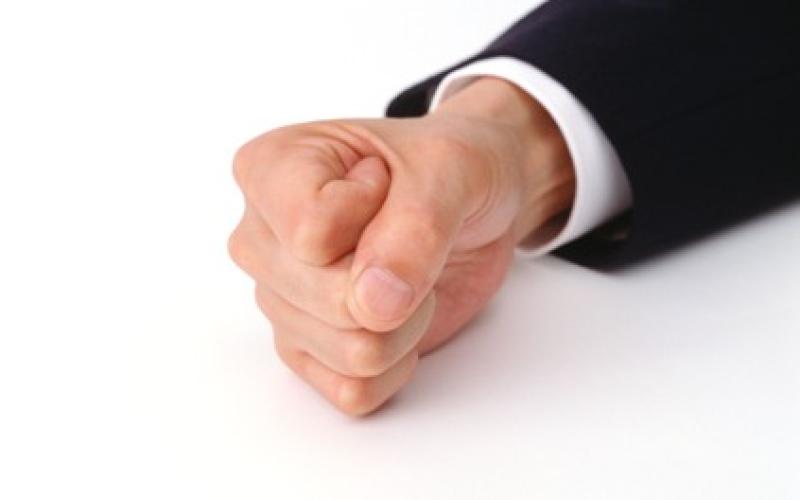 في الاردن ..قطعت يده و بعد 15 ساعة عادت الى مكانها !