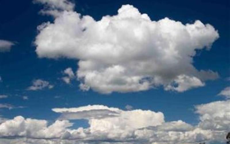 زخات خفيفة فوق المرتفعات