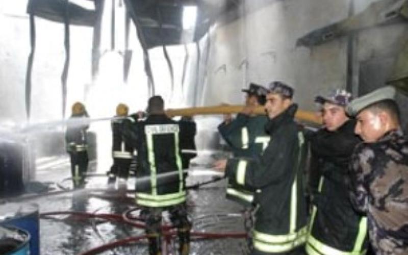 إخماد حريق كبير بمصنع دهانات