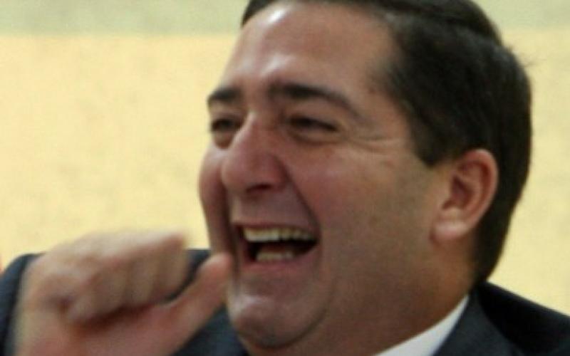 وعكة صحية تؤجل لقاء الرئيس مع الاحزاب اليوم