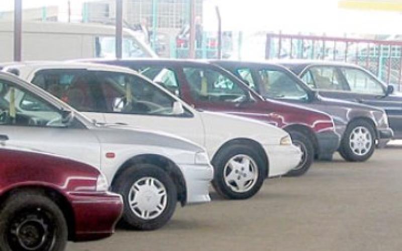 السلطة الفلسطينية تنفي دخول سيارات إسرائيلية عبر الأردن 