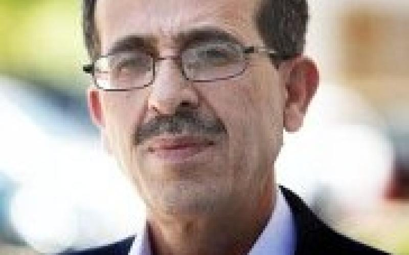 طفل لا يلعب!