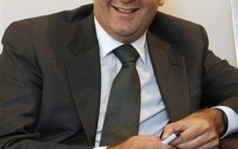 الرفاعي يطمئن على الوزيرة لطوف