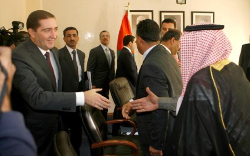 توحيد القوانين الاقتصادية: أبرز مطالب النواب خلال لقاء الرفاعي