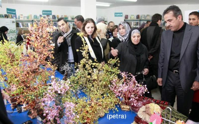 حرائر الاردن الخيرية تقيم بازارا خيريا 