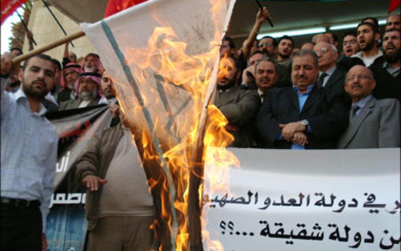 الرفايعة: جهات متنفذة ترسل مرضى سرطان للعلاج بإسرائيل