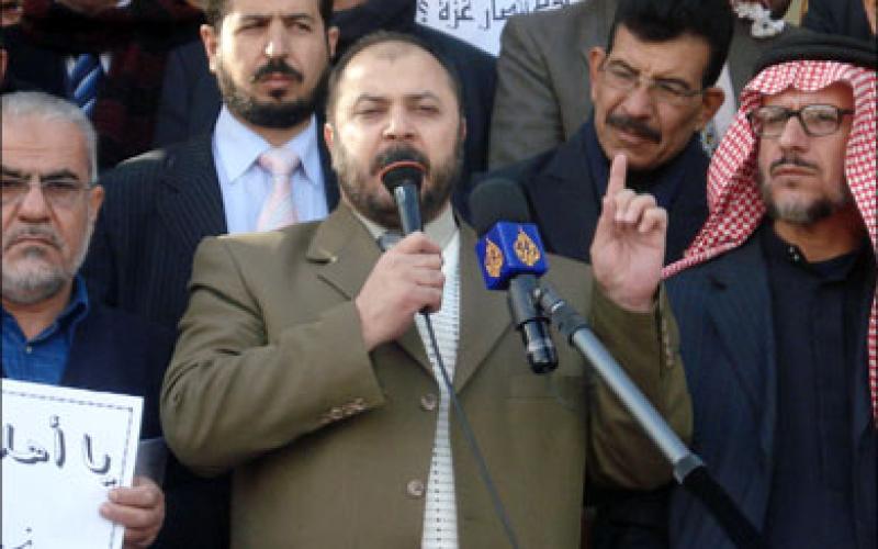 بني رشيد: "النواب" تلقى الأوامر لاصدار بيانه ولا نريد أن يخاض به معارك ليست معاركه