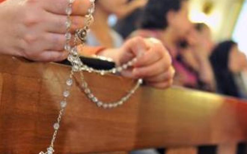 إجراءات أمنية مشددة حول الكنيسة القبطية بالعبدلي