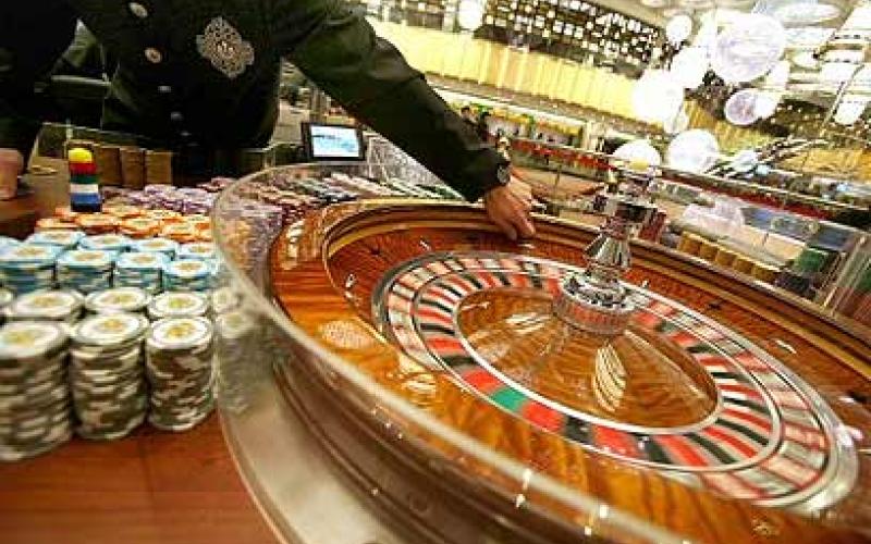 "النواب" يشكل لجنة تحقق بالكازينو بطلب من 58 نائباً