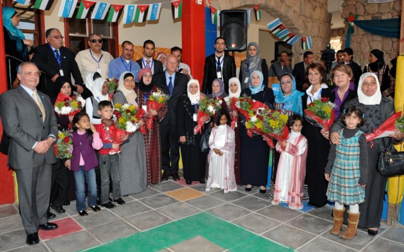 SOS تكرم الامهات والداعمين