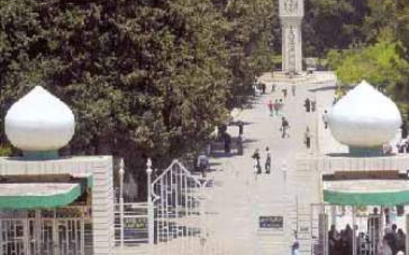 مسيرة من "الأردنية" إلى "التعليم العالي"