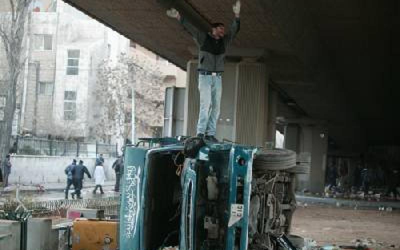 الأمن يطبق خطة صارمة لحماية المشاركين في الاعتصامات 