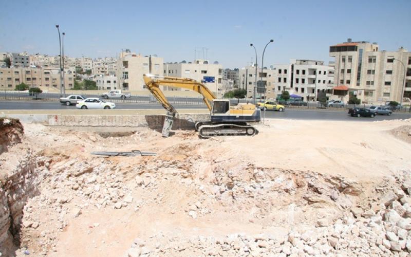 الامانة تباشر بتأهيل نفق المشاة على شارع الاستقلال