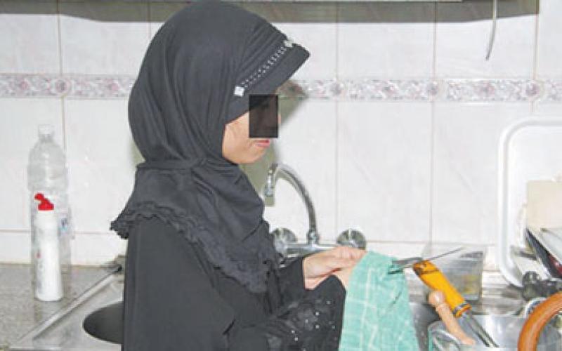 تقرير: ارتفاع عدد الانتهاكات بحق عاملات المنازل خلال 2010