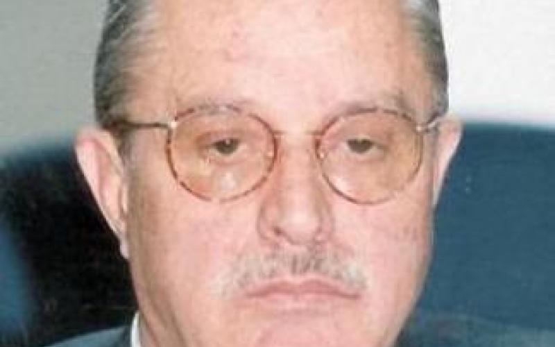 أنباء عن قرب الإعلان عن الجبهة الوطنية للإصلاح بقيادة "عبيدات"