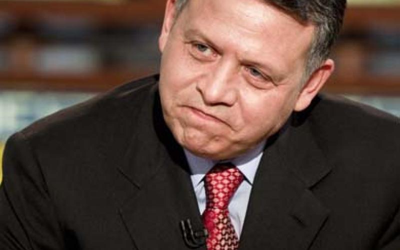 الملك: ما اشيع عن تسجيل أراضي باسم عائلة الملكة "سخيف للغاية" 