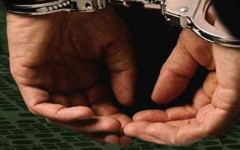 إلقاء القبض على عصابة من المجرمين