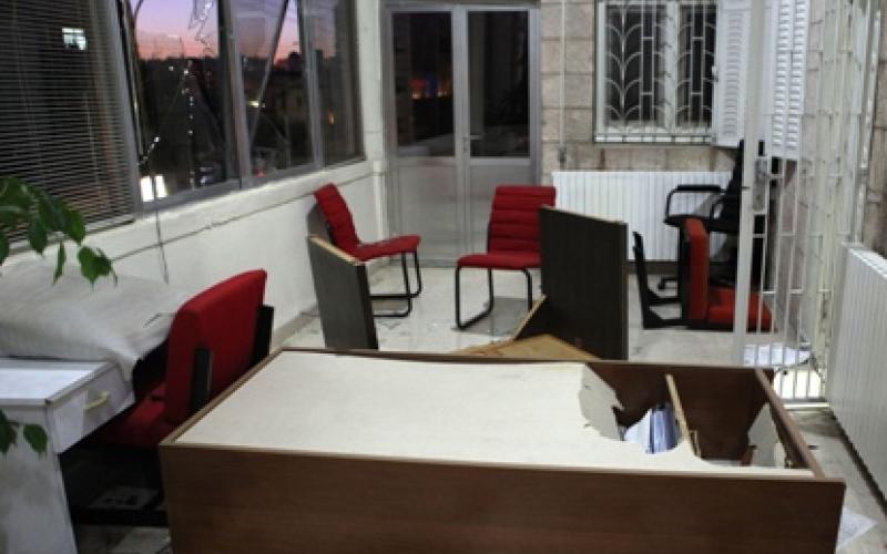 الاعتداء على مكتب الفرنسية في عمان