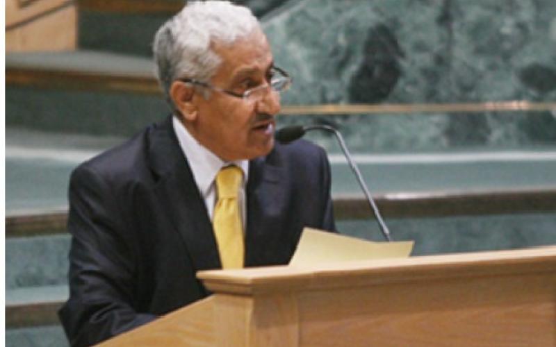 النسور: حكومة البخيت تمشي بعكس المسيرة