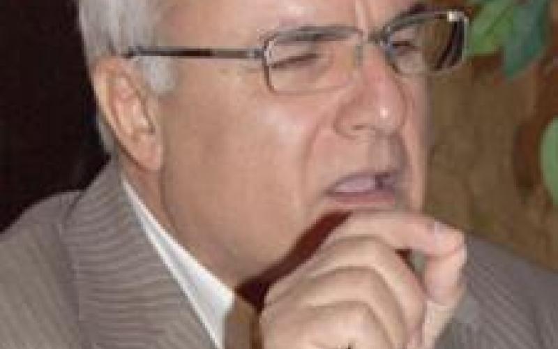 حدادين:عرض استقالات النواب على الاستثنائية لايحتاج ﻹرادة ملكية