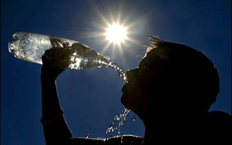 طقس حار نسبياً والعظمى في عمان 34 درجة