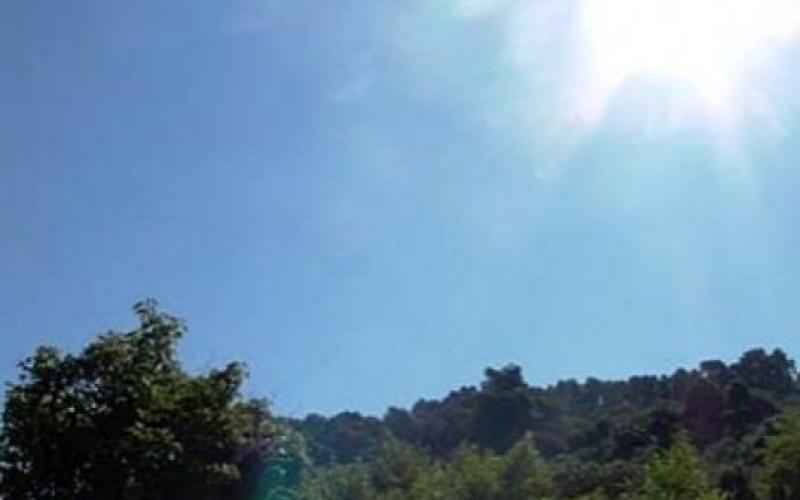 طقس حار نسبياً والعظمى في عمان 35 درجة