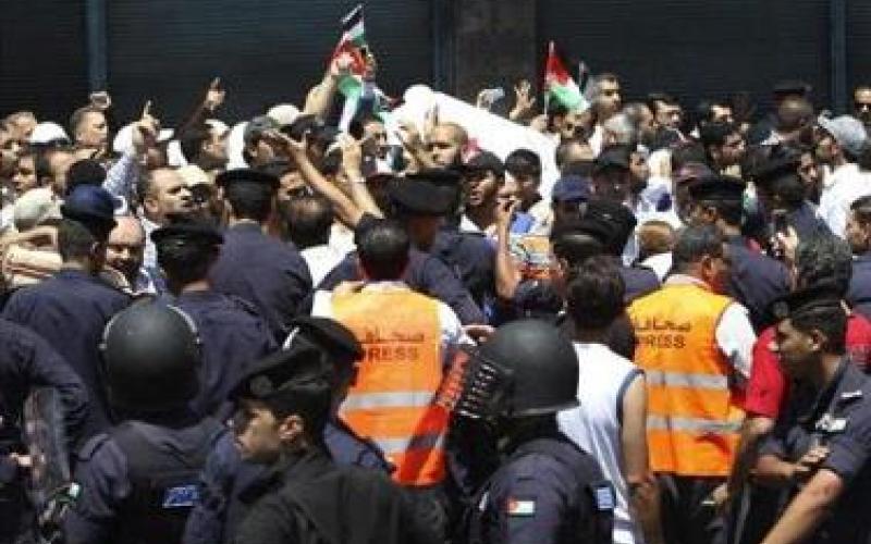 "حماية وحرية الصحفيين" يجري حملة تقصي حقائق بأحداث اعتصام ساحة النخيل