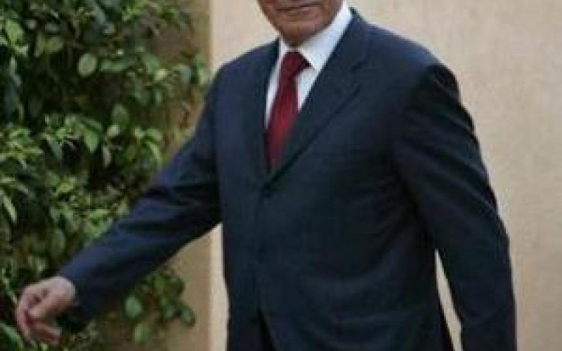 البرنامج الزمني للإصلاح السياسي والاقتصادي: بحث توصيات اللجنة الدستورية في آب