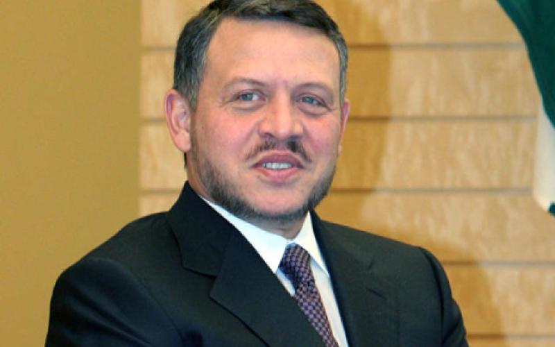 الملك يؤكد رفضه الاعتداء على الصحفيين