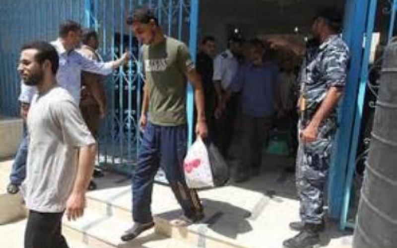 نزلاء مفرج عنهم: سجناء المجتمع 