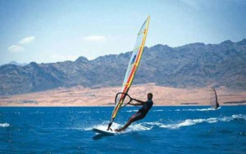 تخريب مهرجان العقبة للرياضة البحرية والأمن ينفي