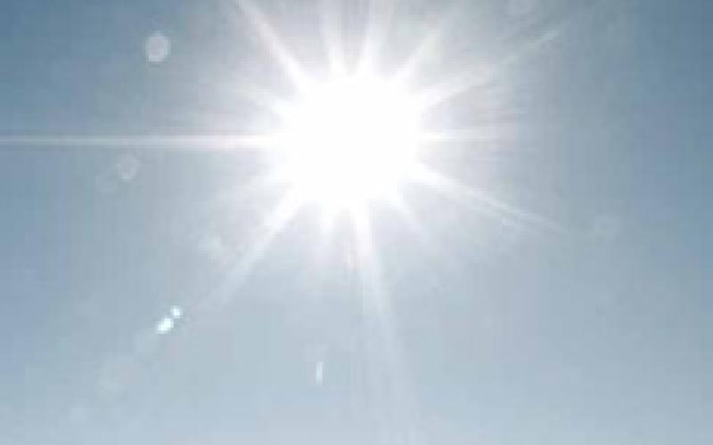 طقس حار والعظمى في عمان35