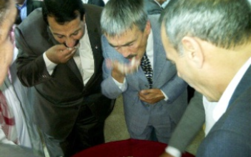 منصور مراد يحذر من جهات تعمل على تفكيك الدولة