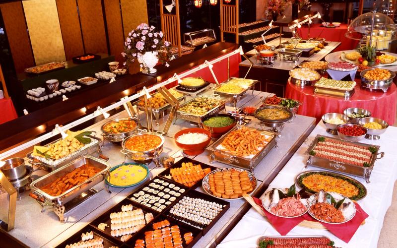 السياحة تسمح لمطاعم بتقديم الطعام برمضان