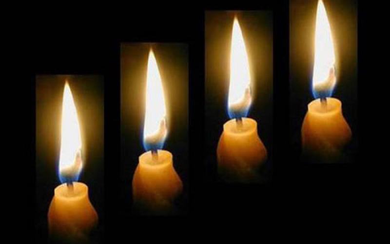 الكرك: ناشطون يشعلون شموعا للمطالبة بالاصلاح 