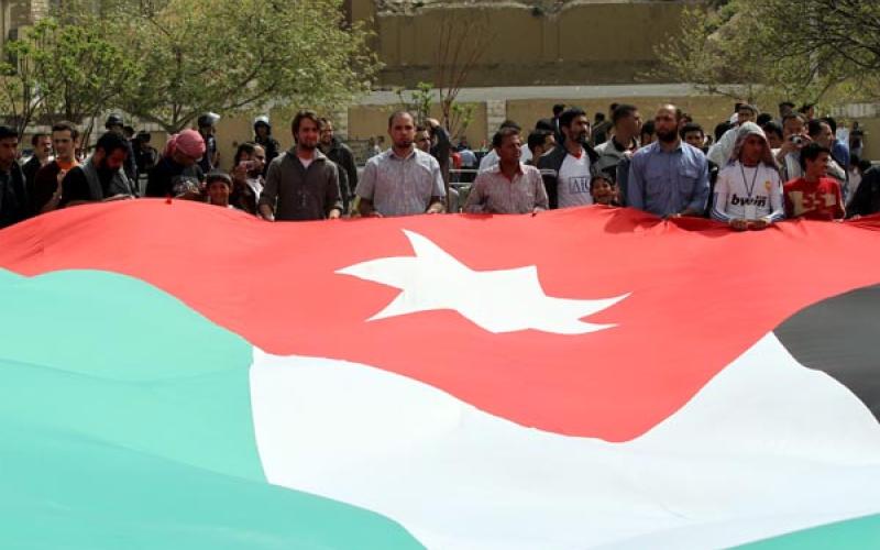 قوى وفعاليات تخرج في جمعة السيادة من امام الحسيني