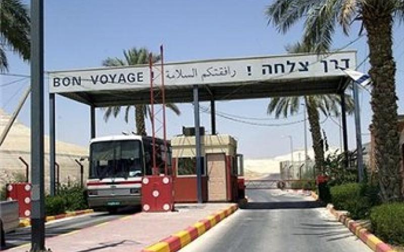 الاحتلال يعيق مرور 40 حافلة أردنية إلى الضفة 