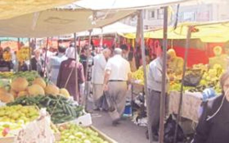 أصحاب بسطات سوق الثلاثاء يهددون بالاعتصام أمام الديوان