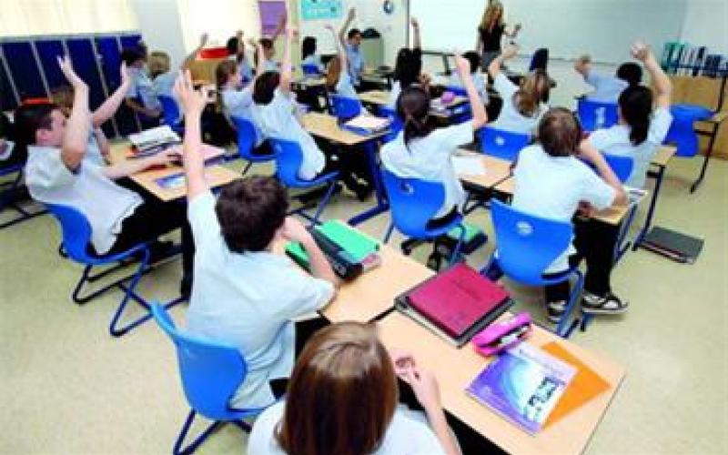 عمان الحرة تدعو لمناقشة الوضع المأساوي للمعلمين في القطاع الخاص