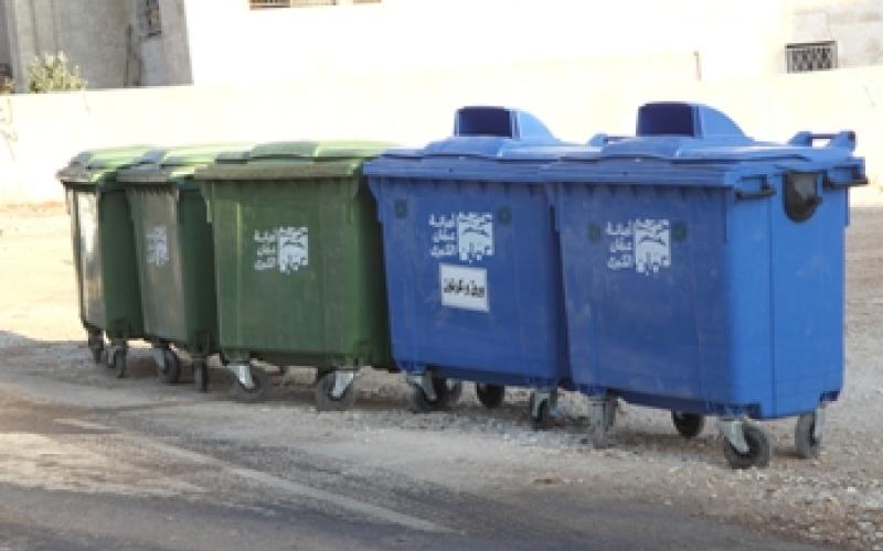 اطلاق مشروع فرز النفايات في حي ام اذينة الغربي