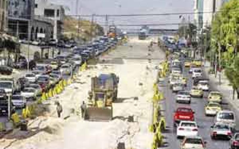 الغرايبة يعاتب الكسبي على تصريحاته عن الباص السريع