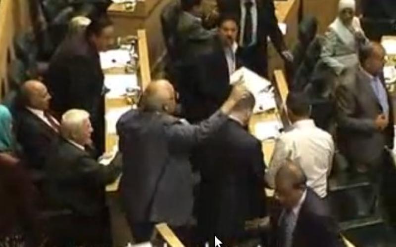 شاهد.. مداخلات النواب حول الشباب ووصفهم بمماعيط الذنب والسكرانين 