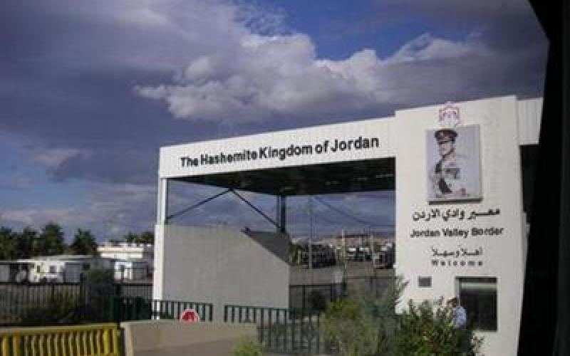 حركة المسافرين والشحن على معبر وادي الأردن