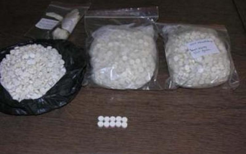 ضبط مليون حبة مخدرات قبل تهريبها إلى دولة مجاورة